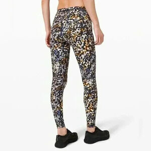 LULULEMON Legging Speed Up model size 2 in great used condition!  Full lenght